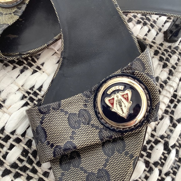 Gucci Monogram Heels - Picture 2 of 3